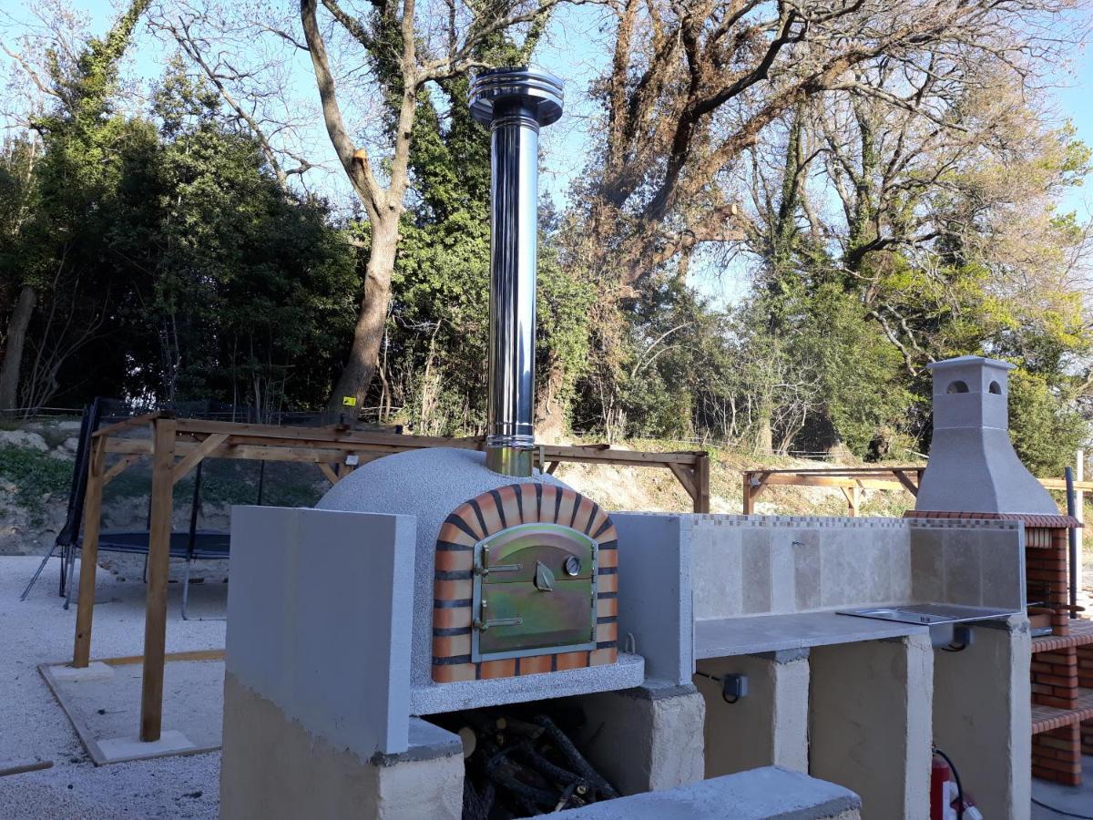 Gite De Leonie Moulin De Tartay En Avignon Luaran gambar